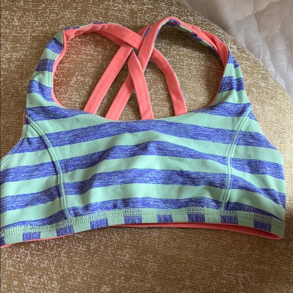 Kids reversible ivivva sports bra - Picture 3 of 4